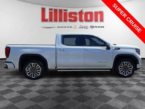 Used 2023 GMC Sierra 1500 Denali Ultimate AWD/4WD image 7