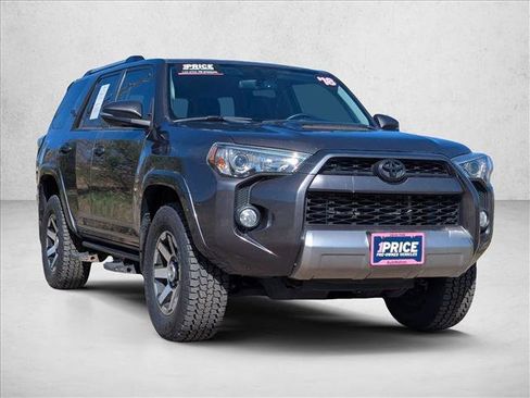 Used 2018 Toyota 4Runner TRD Off-Road Premium AWD/4WD image 3