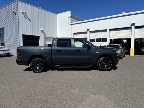 Used 2026 RAM 1500 Big Horn AWD/4WD image 8