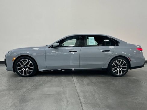 Used 2024 BMW 760i xDrive w/ Executive Package AWD/4WD image 7