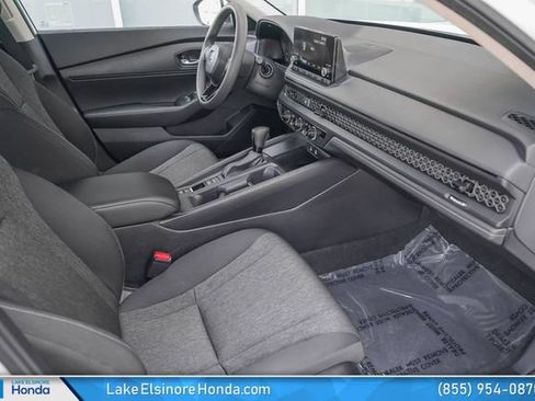 Certified 2025 Honda Accord LX image 18