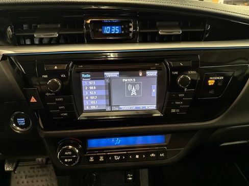 Used 2015 Toyota Corolla S FWD image 14