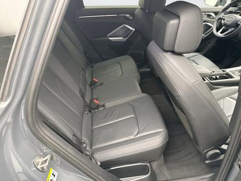 Used 2020 Audi Q3 2.0T Premium w/ Convenience Package image 18