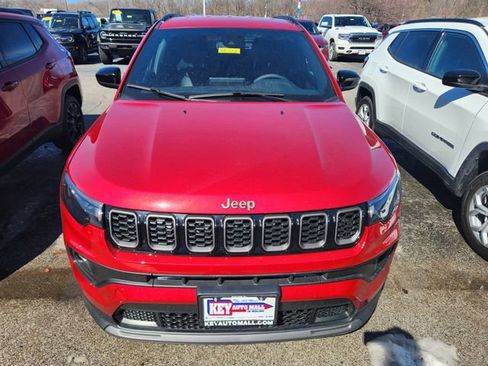 New 2026 Jeep Compass Latitude image 2