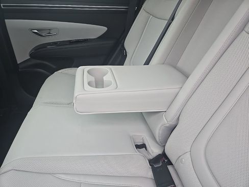 Used 2024 Hyundai Tucson Limited image 26