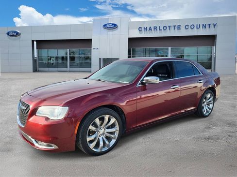 Used 2019 Chrysler 300 Limited image 2