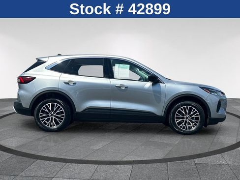 Certified 2023 Ford Escape Active w/ Tech Pack #1 AWD/4WD image 4