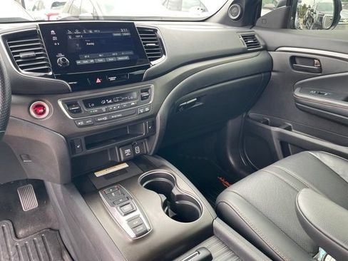 Used 2022 Honda Passport TrailSport image 21