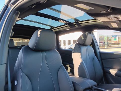 Used 2025 Acura RDX image 12