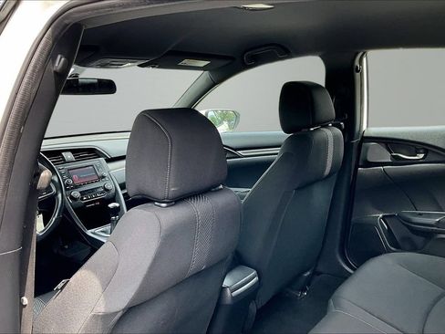 Used 2017 Honda Civic Sport image 18
