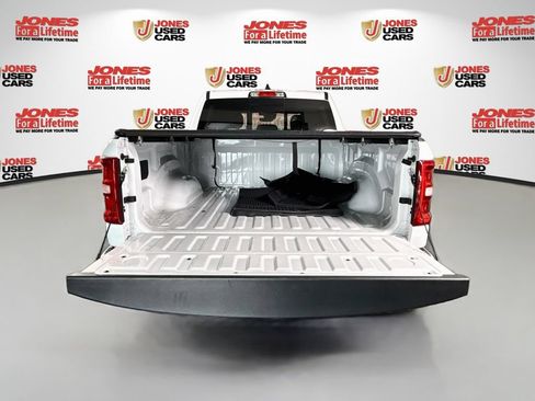 Used 2025 RAM 1500 Big Horn AWD/4WD image 16