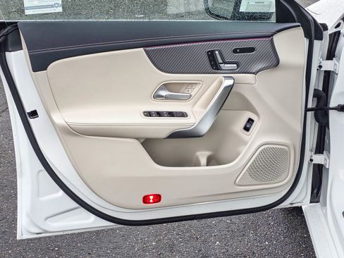 Certified 2025 Mercedes-Benz CLA 250 4MATIC image 18