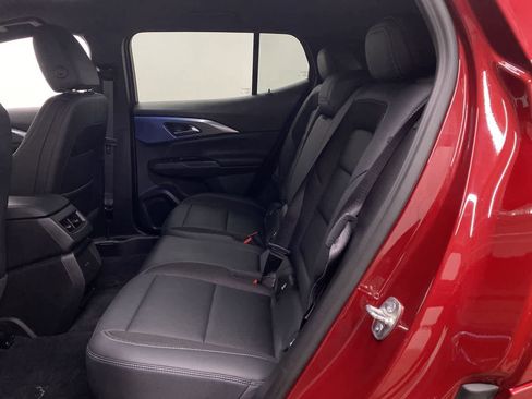 Used 2025 Chevrolet Equinox EV LT w/ Convenience Package image 16