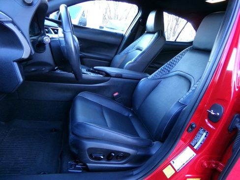 Used 2021 Lexus UX 250h w/ Premium Package image 15