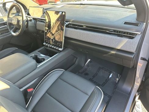 New 2026 GMC Sierra EV Elevation image 27