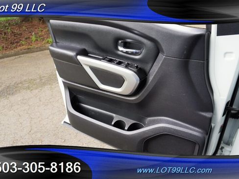 Used 2021 Nissan Titan SV w/ SV Convenience Package AWD/4WD image 25