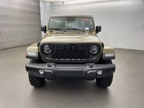 New 2025 Jeep Gladiator Willys image 6
