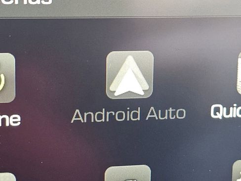 Used 2020 Hyundai Santa Fe SE image 13