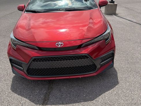 Used 2020 Toyota Corolla SE image 2
