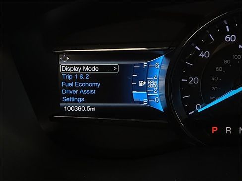 Used 2017 Ford Explorer XLT w/ Equipment Group 202A image 12