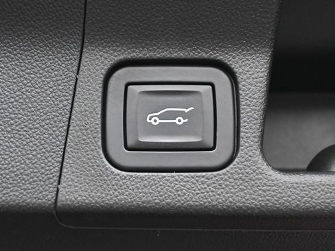 Used 2017 GMC Acadia Denali w/ Technology Package image 38