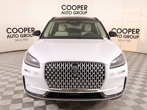 New 2026 Lincoln Corsair Premiere FWD image 9