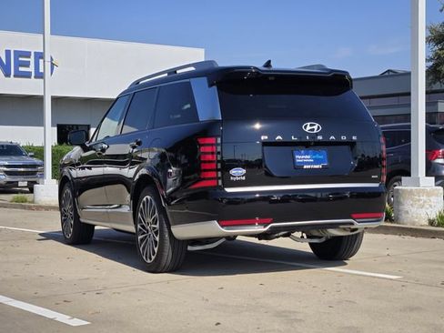 Certified 2026 Hyundai Palisade Calligraphy AWD/4WD image 3
