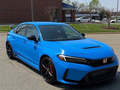 Used 2025 Honda Civic Type R image 8