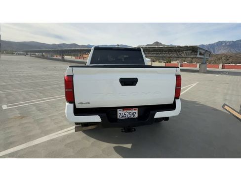 Used 2025 Toyota Tacoma SR5 image 7