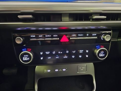 New 2026 Hyundai Ioniq 9 SEL image 16