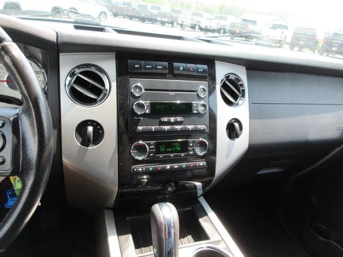 Used 2014 Ford Expedition Limited AWD/4WD image 30