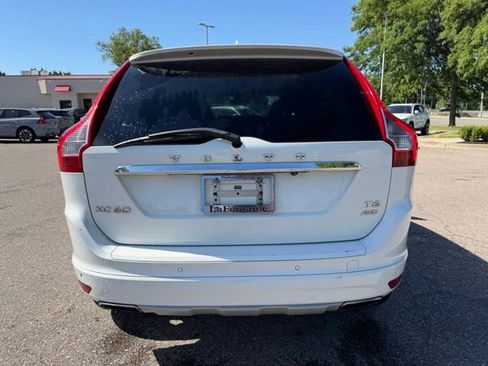 Used 2017 Volvo XC60 T6 Inscription w/ Climate Package AWD/4WD image 8