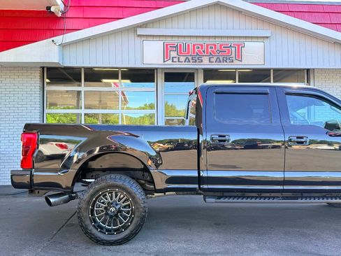 Used 2019 Ford F250 Lariat w/ Lariat Ultimate Package AWD/4WD image 11