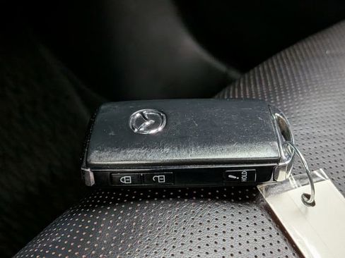Used 2021 MAZDA MAZDA3 s image 35