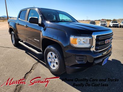 Used 2017 GMC Canyon 2WD Crew Cab w/ Convenience Package