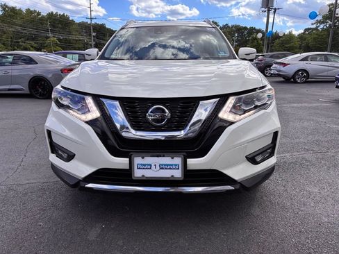 Used 2018 Nissan Rogue SL w/ Premium Package AWD/4WD image 2