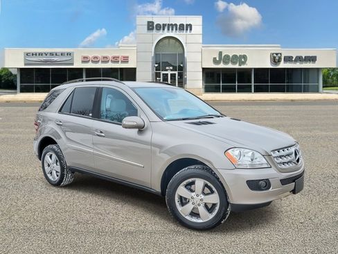 Used 2006 Mercedes-Benz ML 500 4MATIC image 2