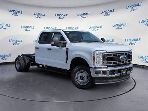 New 2026 Ford F350 XL w/ XL Chrome Package image 2