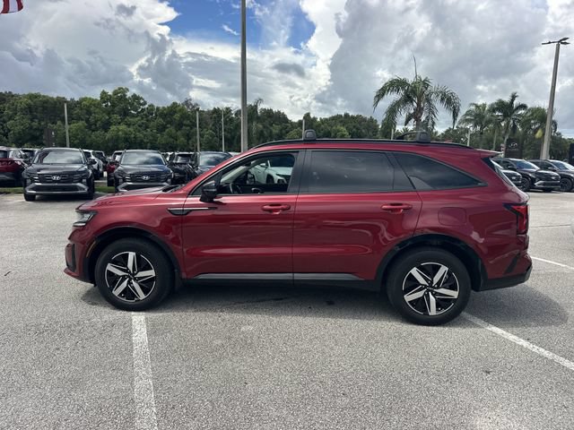 Used 2023 Kia Sorento EX w/ Panoramic Sunroof Package FWD image 9