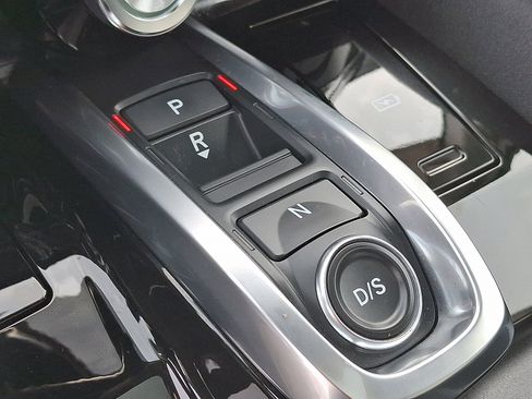 Used 2023 Acura MDX SH-AWD Technology Package image 16