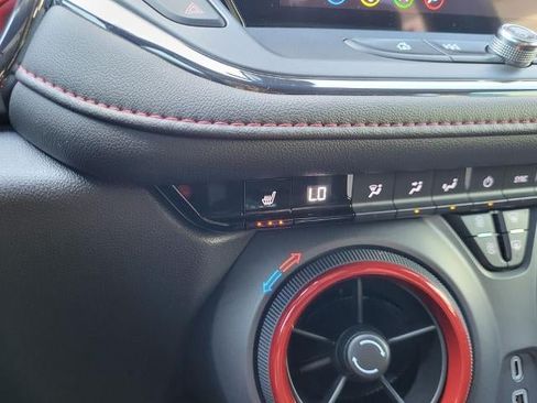 Used 2025 Chevrolet Blazer RS FWD image 21
