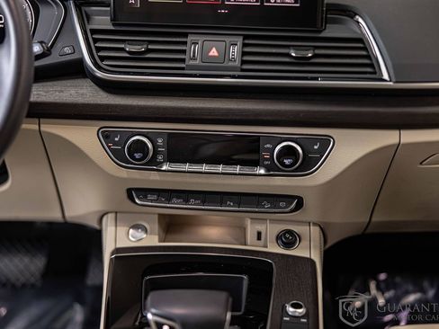 Used 2024 Audi Q5 2.0T Premium Plus w/ Premium Plus Package image 40