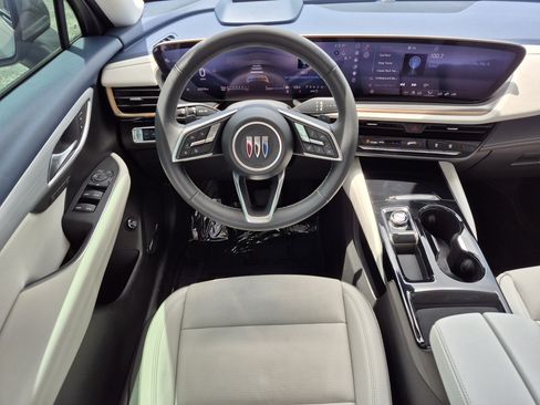 Used 2025 Buick Envision Avenir AWD/4WD image 15
