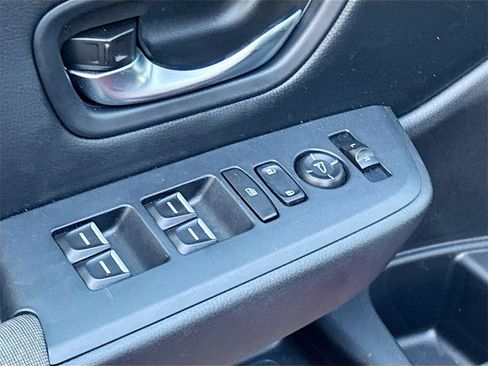 Used 2023 Honda Pilot Sport image 17