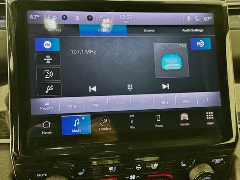 Used 2022 Jeep Grand Cherokee Trailhawk w/ Luxury Tech Group III image 21