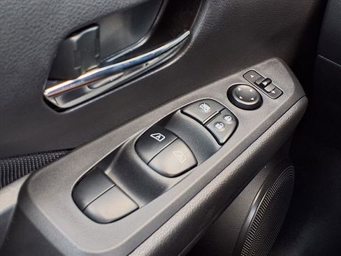 Certified 2024 Nissan Kicks SV image 23