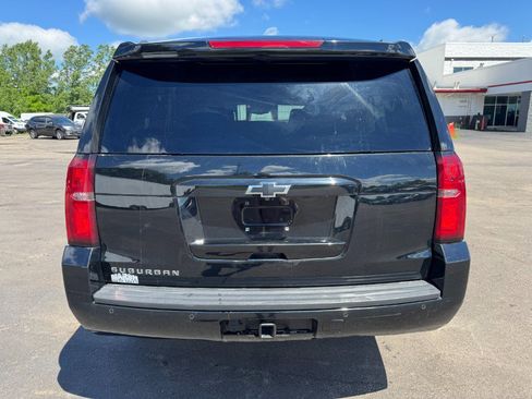 Used 2019 Chevrolet Suburban LS w/ Max Trailering Package AWD/4WD image 4