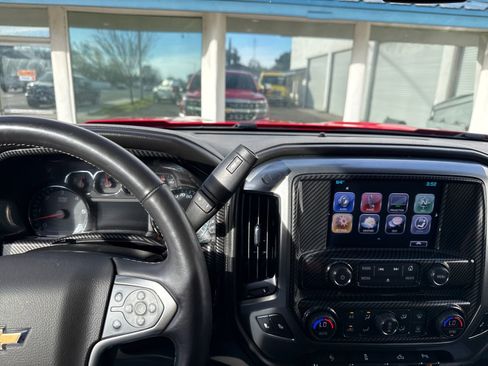 Used 2017 Chevrolet Silverado 1500 LTZ w/ LTZ Plus Package image 17