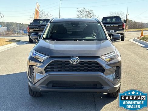 Used 2023 Toyota RAV4 LE image 8