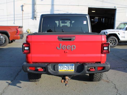 Certified 2020 Jeep Gladiator Rubicon AWD/4WD image 8